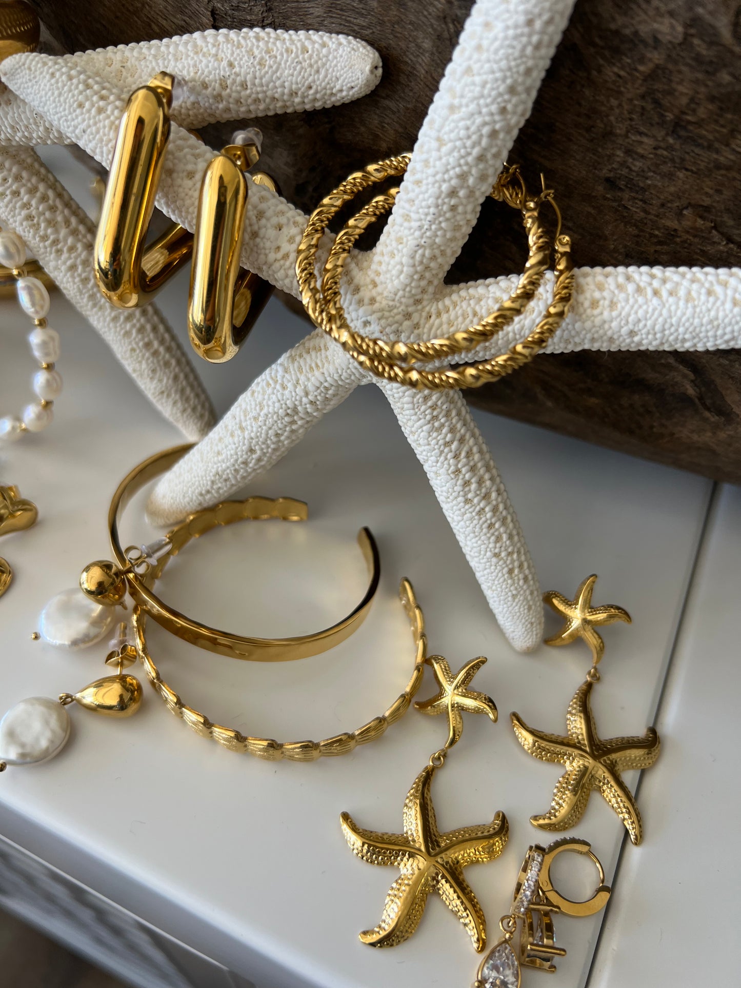 Estelle Hoops