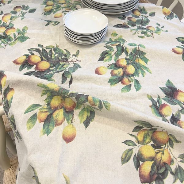 Como Table Cloth