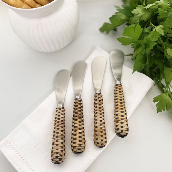 Wicker Black Cheese Spreader