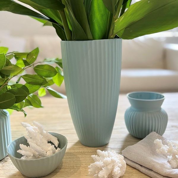 FLAX Amity Vase