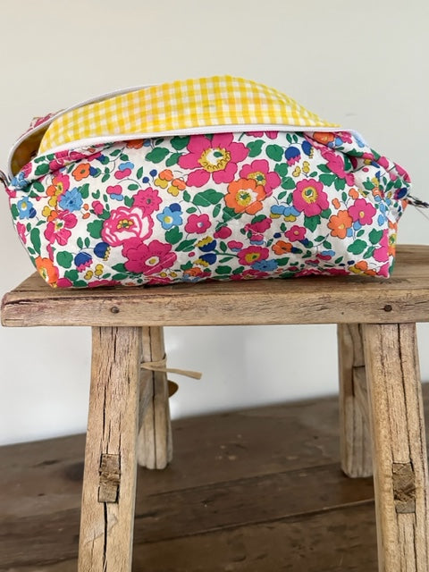 Daisie Mae bathroom Bag