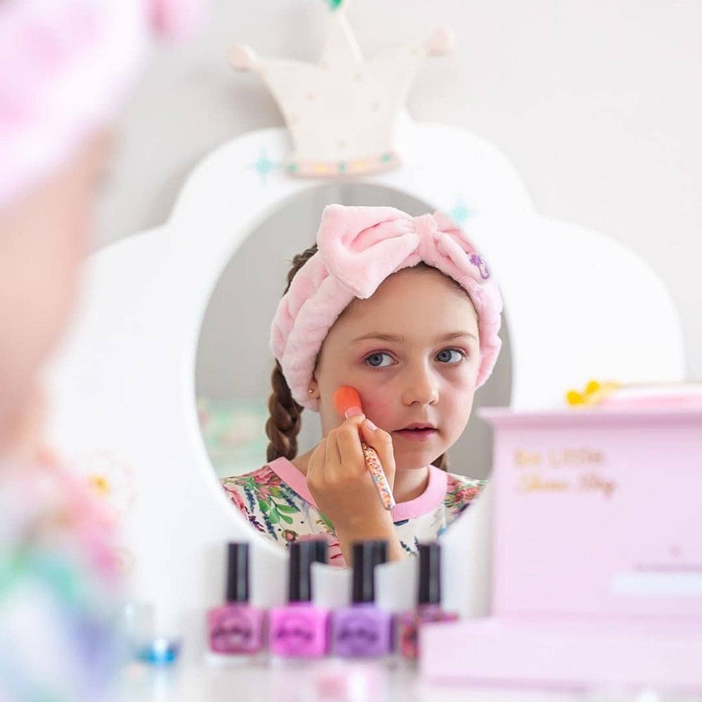 Oh Flossy Deluxe Makeup Set: Soft Pink with Sparkles